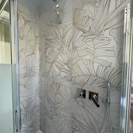 Flat 14 Lecco Apartman *